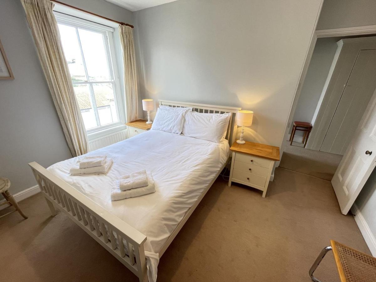 37 Trenwith Place, Charming Family Home & Garden! St Ives Dış mekan fotoğraf